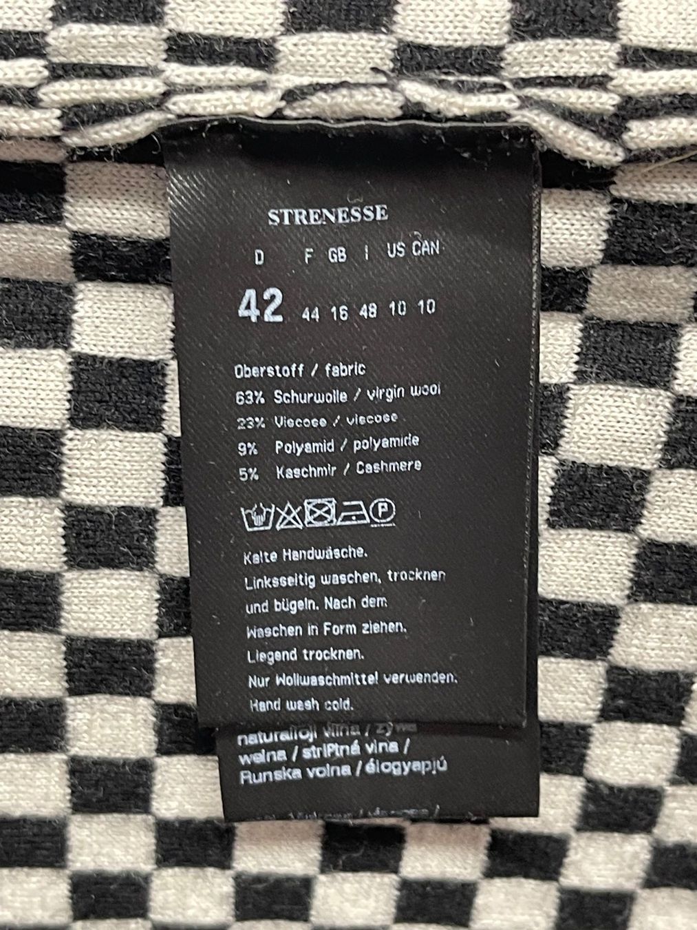 Pulls & Sweat-shirts: STRENESSE Strickpullover mit Schachbrettmuster Grösse L – D'occasion à Zürich par Arche_Brockenhaus 9