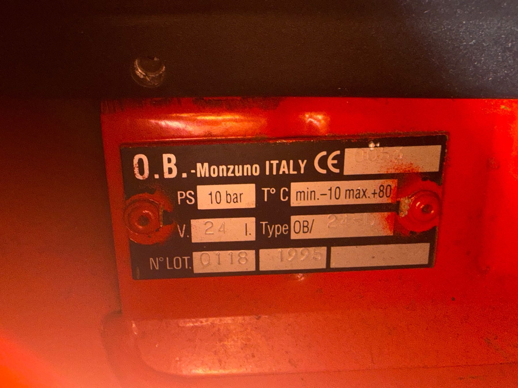 Kompressoren: Luftkompressor Zu Verkaufen 24l – Gebraucht aus Biel/Bienne von Chlapfum-Team
