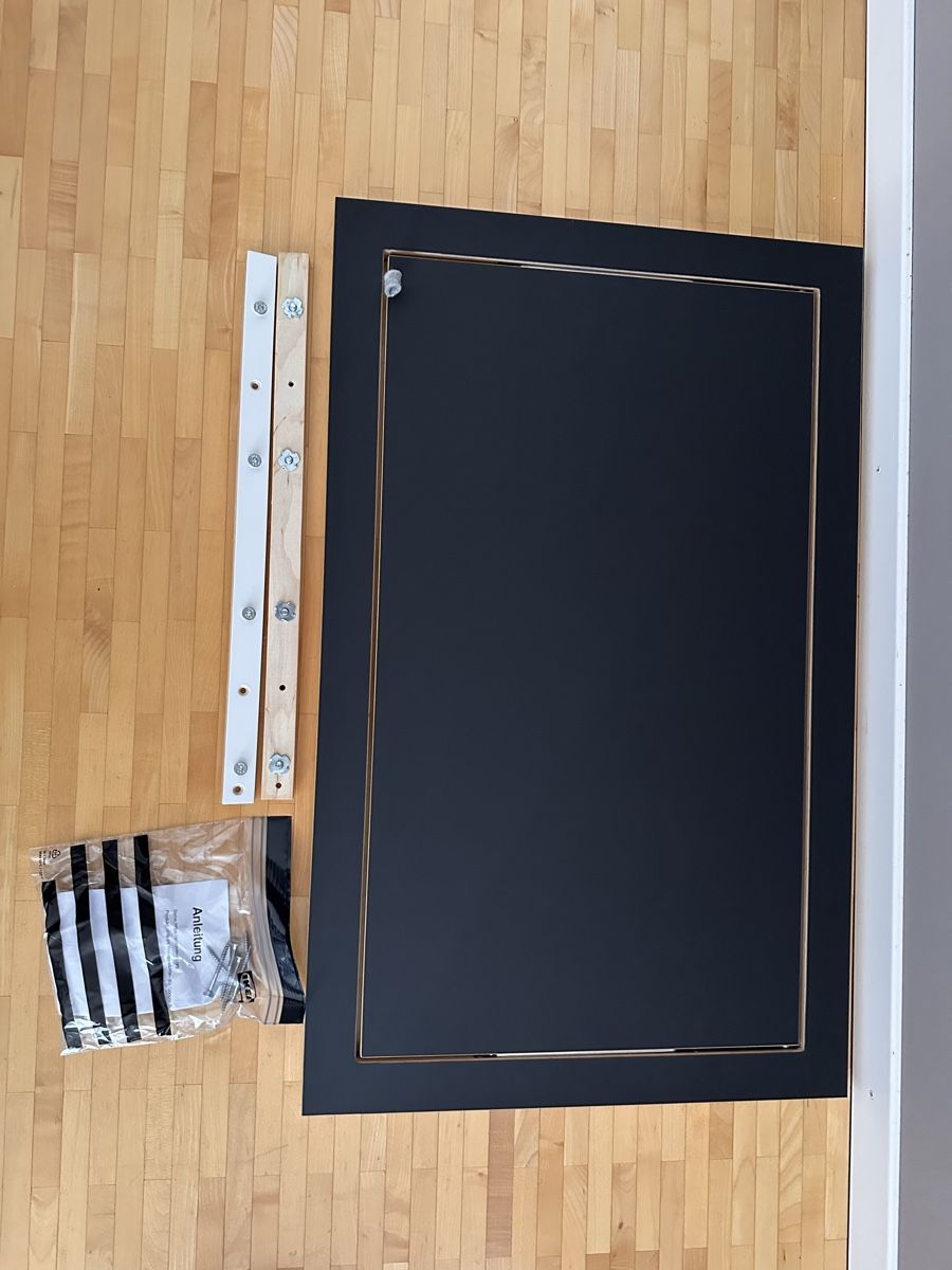 Scrivanie: Fläpps Wand-Stehpult von Ambivalez – Usato da Tafers venduto da fredcardo 1