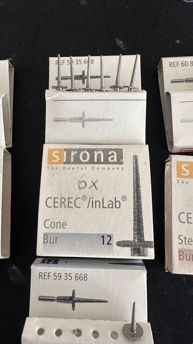 Dentsply Sirona Attrezzature mediche: fraises cerec sirona – Nuovo e nell'imballaggio originale da Morges venduto da kikique 4