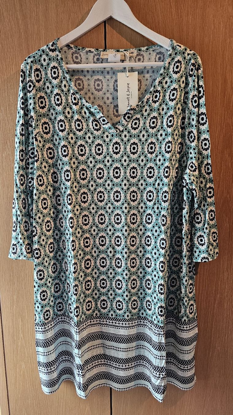 T-shirt: NEU Longshirt Janet & Joyce, Grösse 48  – Nuovo e nell'imballaggio originale da Arbon venduto da Flyaway8