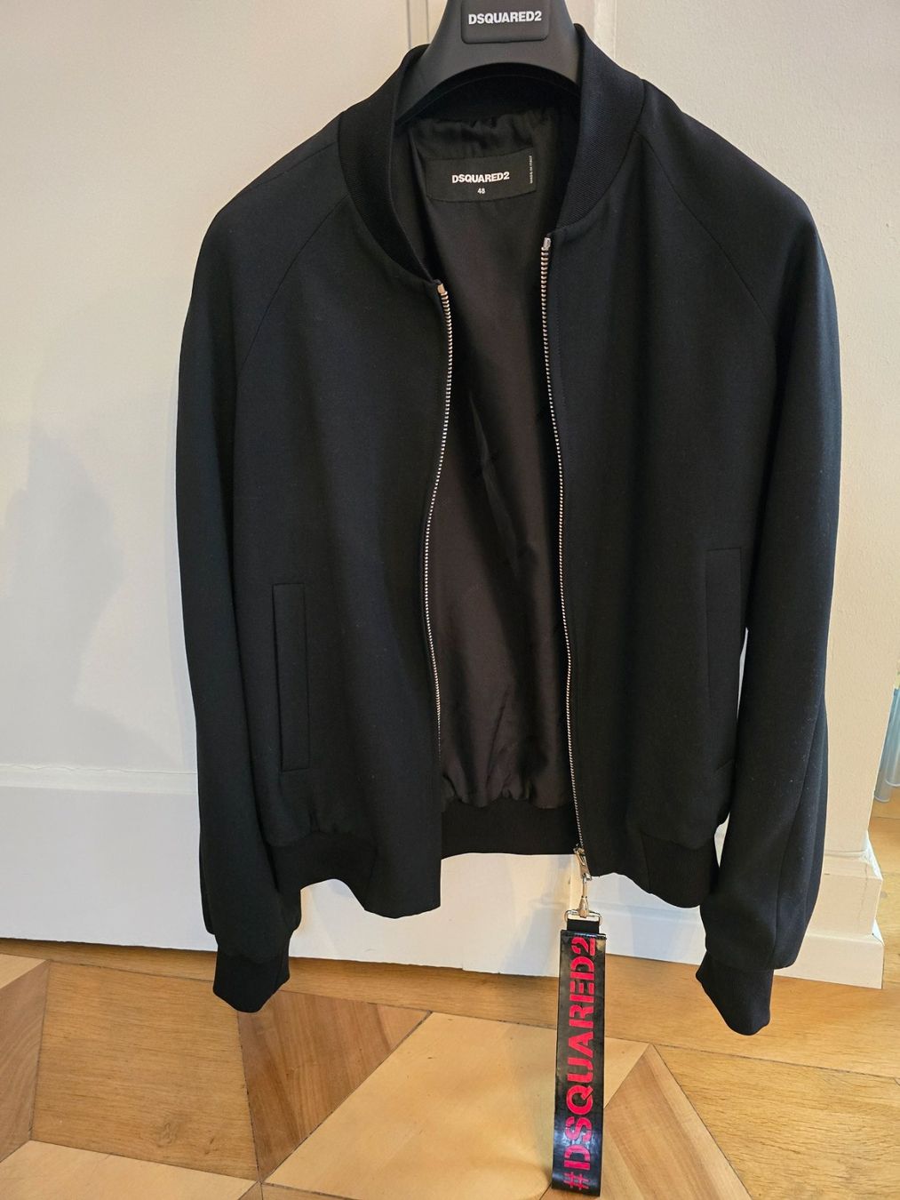 Dsquared2 Giacche: Dsquared2 logo detail bomber jacket – Nuovo (secondo la descrizione) da Grenchen venduto da Lucifero17