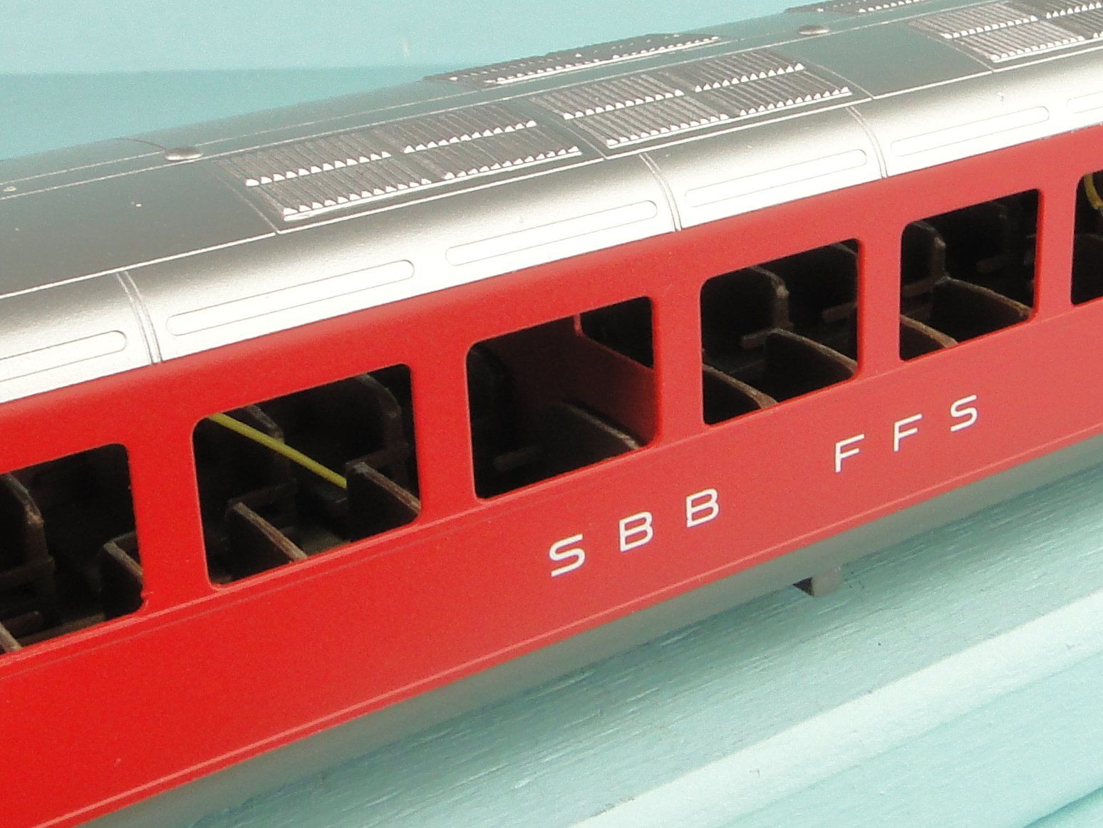 Fulgurex Modellini di ferrovie: Fulgurex H0, Roter Pfeil Gehäuse – Usato da Bülach venduto da cann11 8