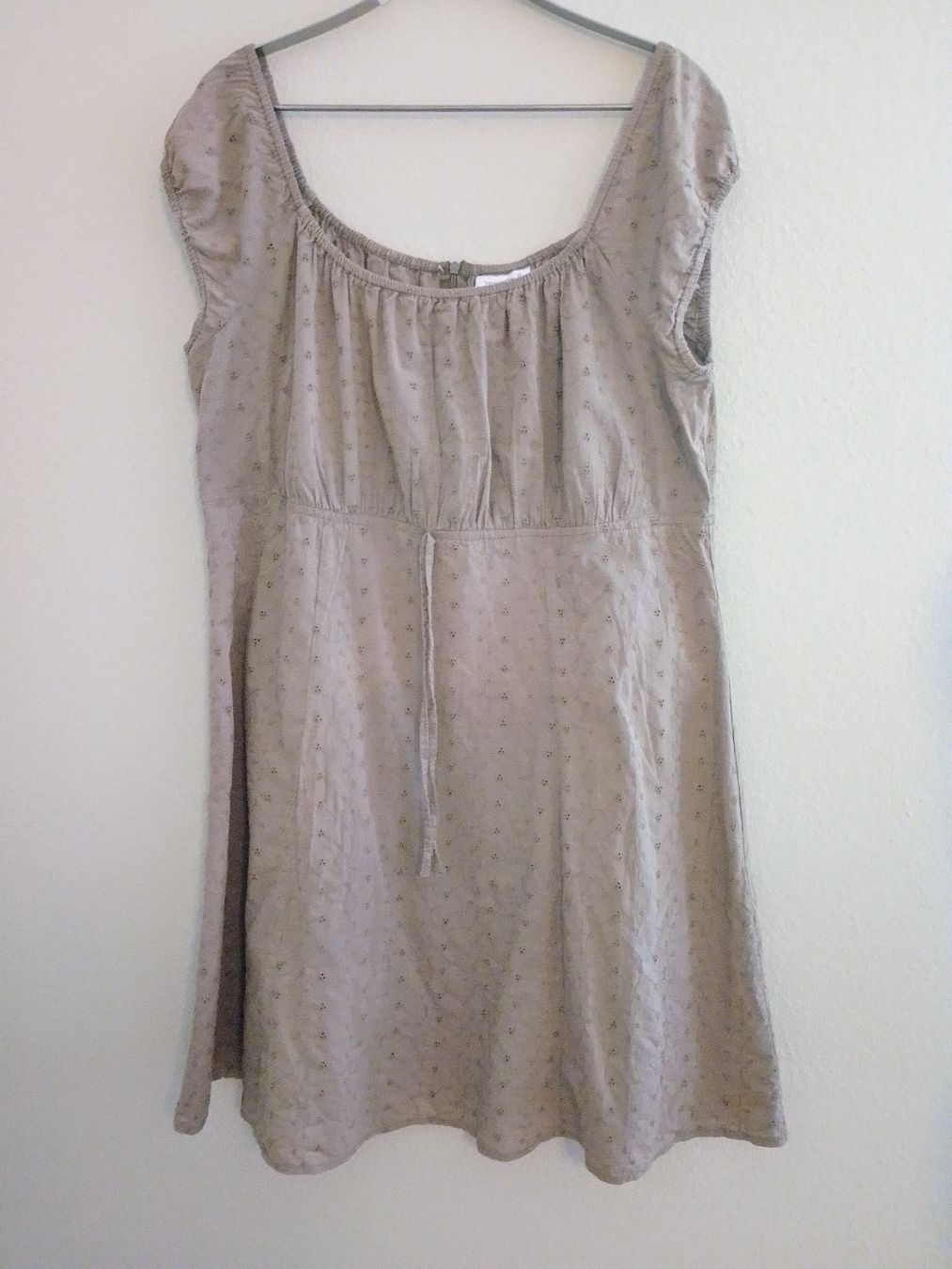 Vestiti: Baumwollkleid bestickt Gr.46 – Usato da Luzern venduto da GoSecond