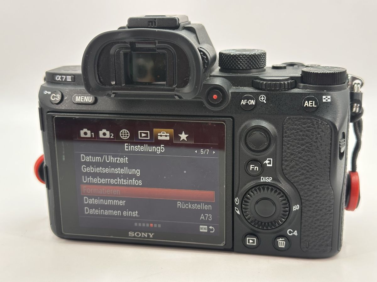 Sony Fotocamera: Sony Alpha 7 iii + 35mm Zeiss Objektiv + Griffe – Usato da Arbon venduto da Sed_9bj9 6