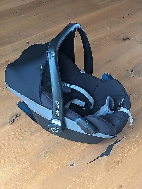 Maxi-Cosi Auto-Kindersitze: Maxi-Cosi Babyschale – Gebraucht aus Hagenwil von maschi89