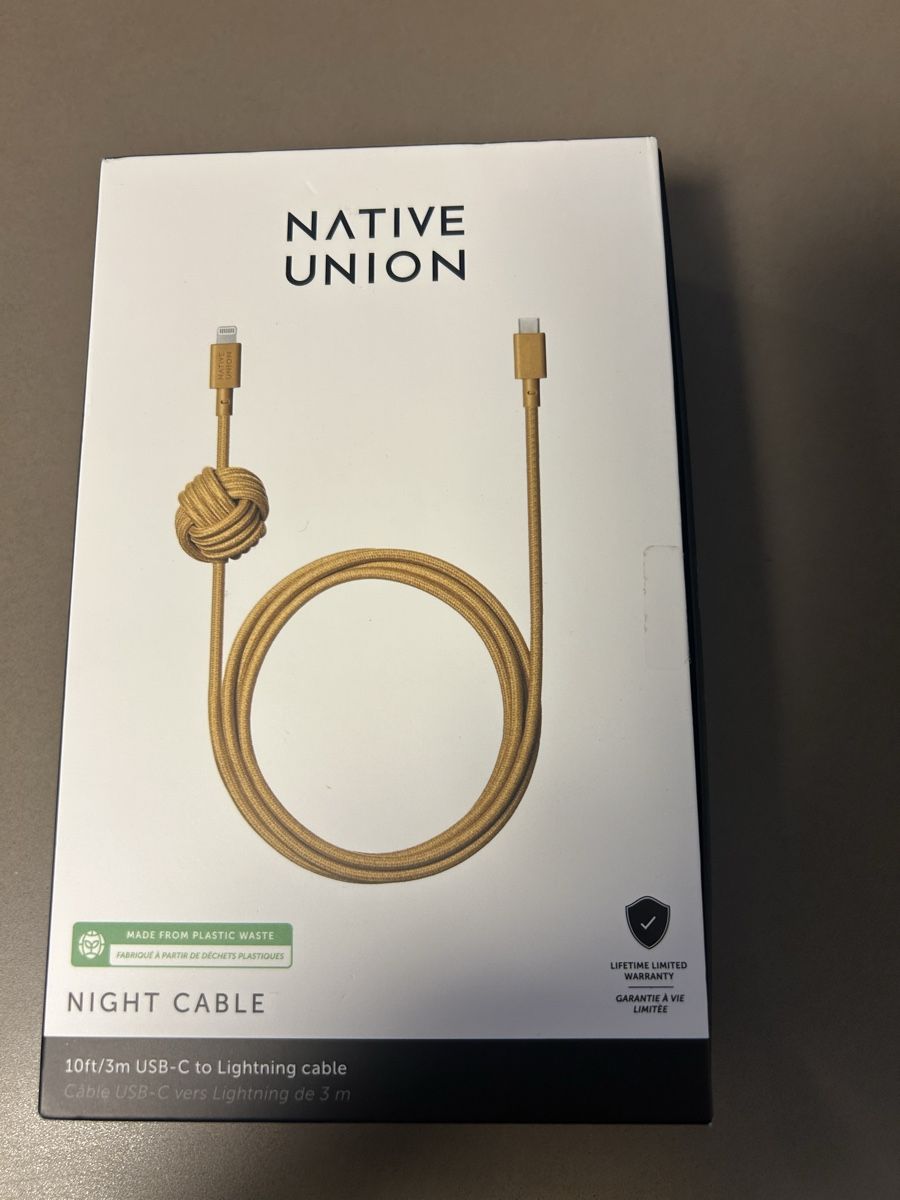 Kabel: Ungebrauchtes Ladekabel senfgelb – Neu und originalverpackt aus Winterthur von neelom