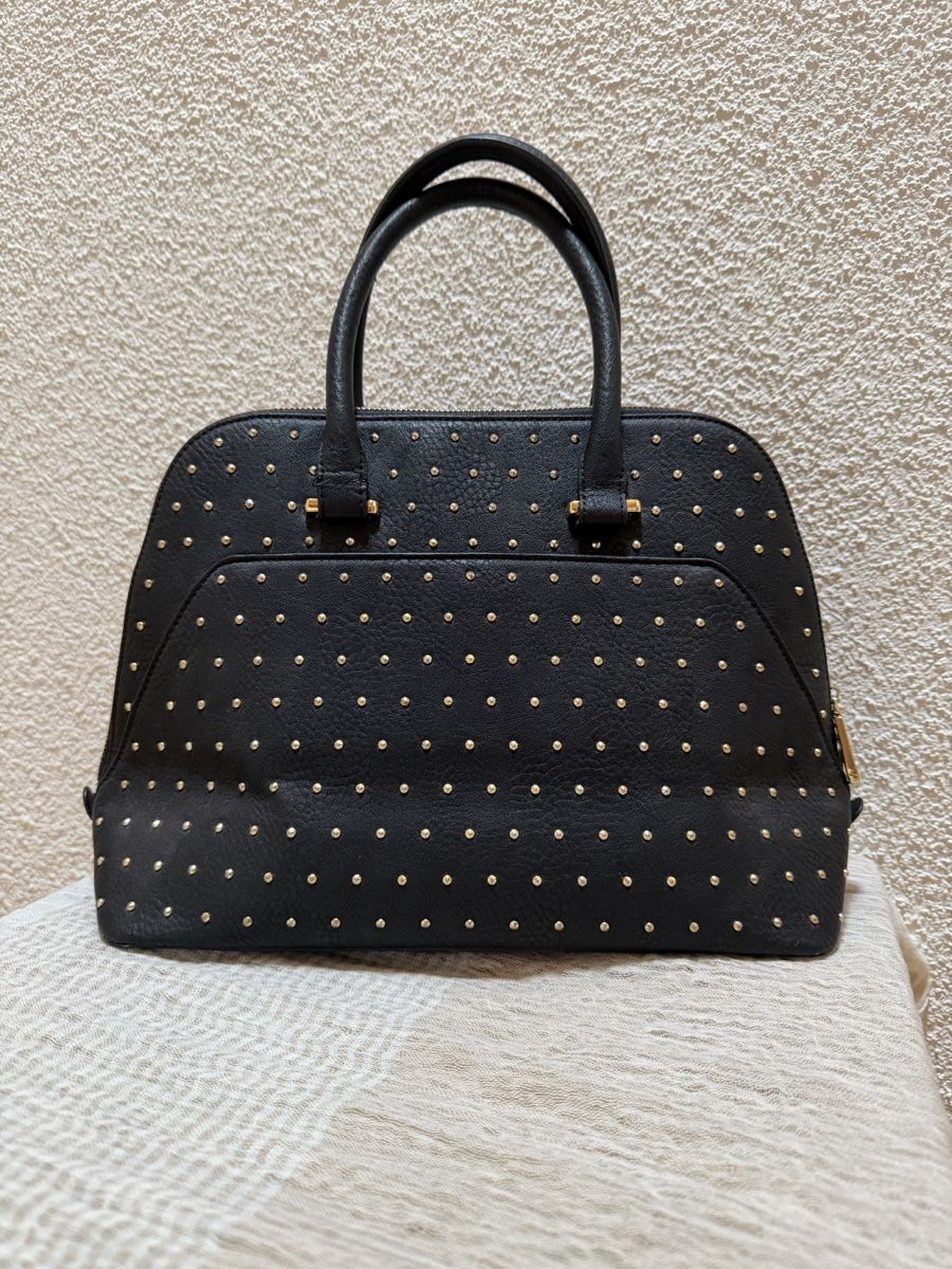 Borse da donna: Stylish Black Handbag with Gold Studs – Nuovo (secondo la descrizione) da Rebstein venduto da lot_k6yk