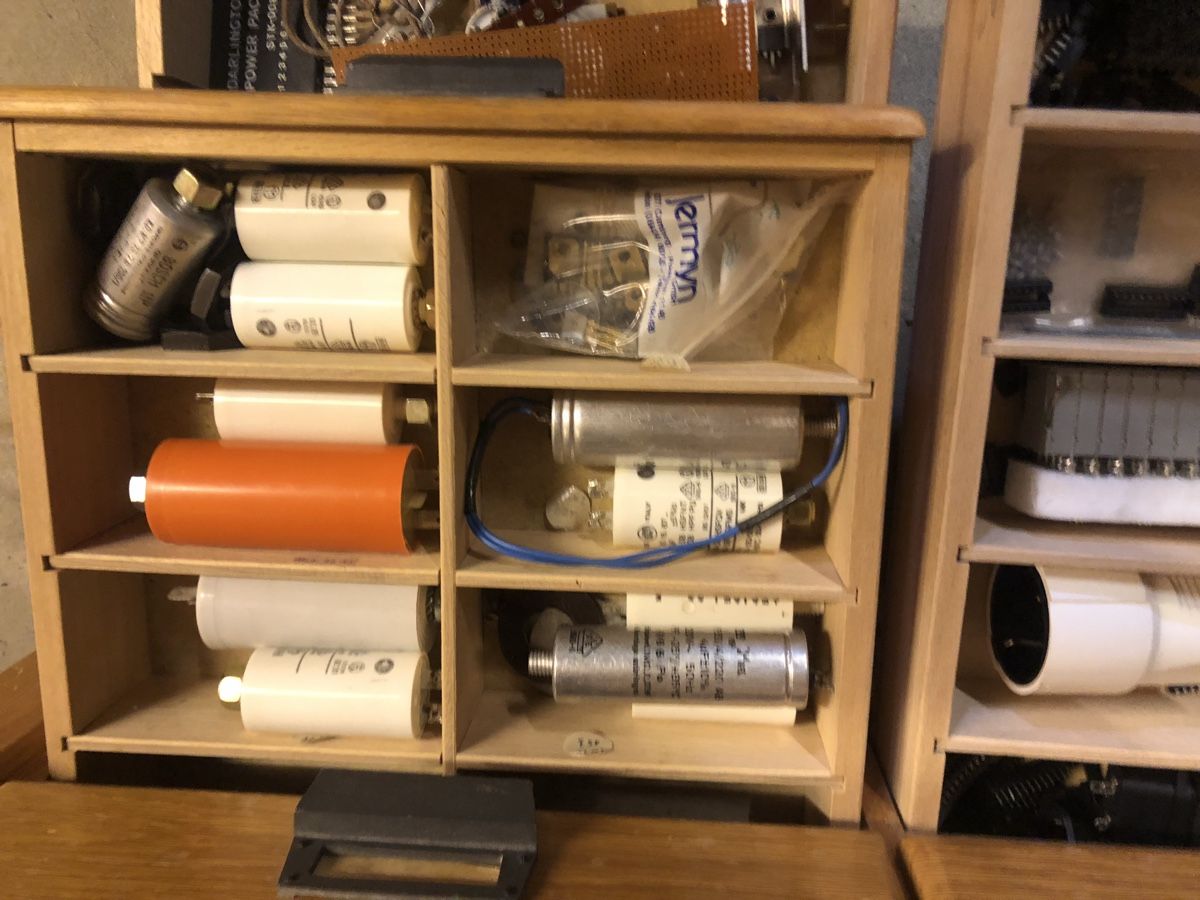 Componenti elettronici: elektronik bauteile widerstände etc hunderte teile sortiert – Nuovo (secondo la descrizione) da amden venduto da horizontblau01 5