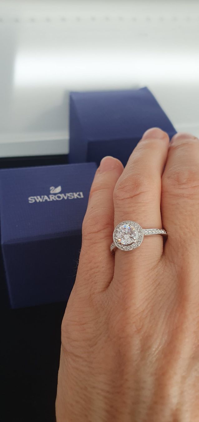 Swarovski Anelli: Ring Swarovski Gr. 52 = 16.5mm NEU – Nuovo e nell'imballaggio originale da Stansstad venduto da InStyle8