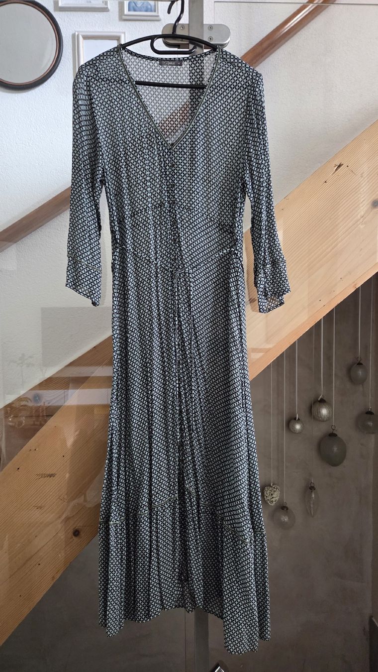 Nile Vestiti: Kleid Nile gemustert mit Knopfleiste  – Usato da Winterthur venduto da sandi99 5