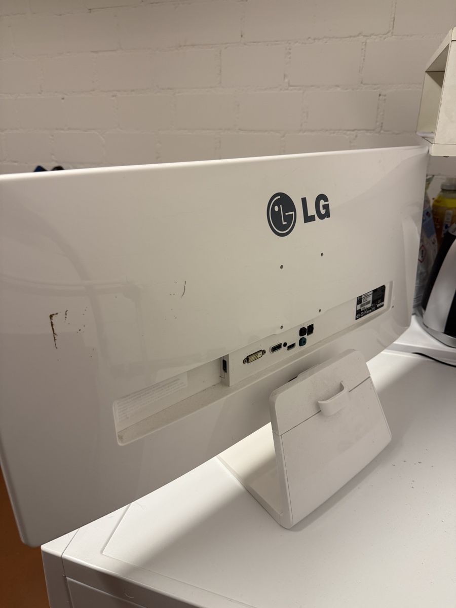LG Monitore: Bildschirm LG Größe: 29 Zoll – Gebraucht aus Uster von dia_9hl9 3