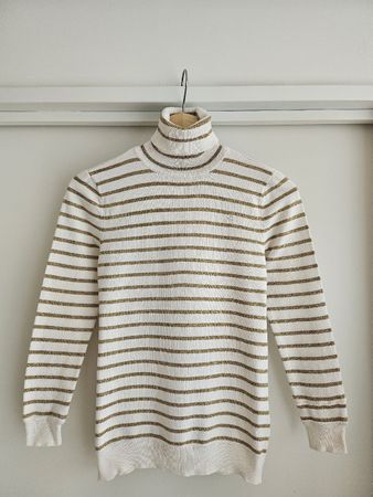Ralph Lauren White-Golden Turtleneck in XS