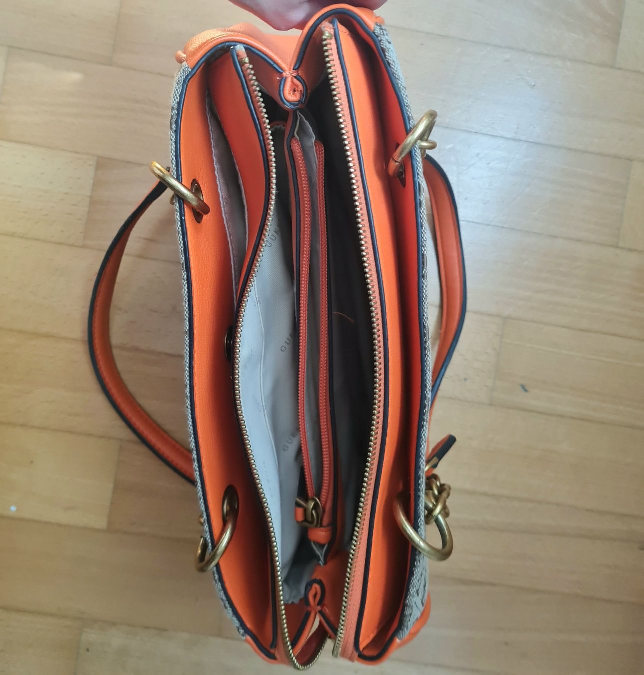 Guess Borse da donna: Sac à main Guess – Usato da Saillon venduto da jazara 3