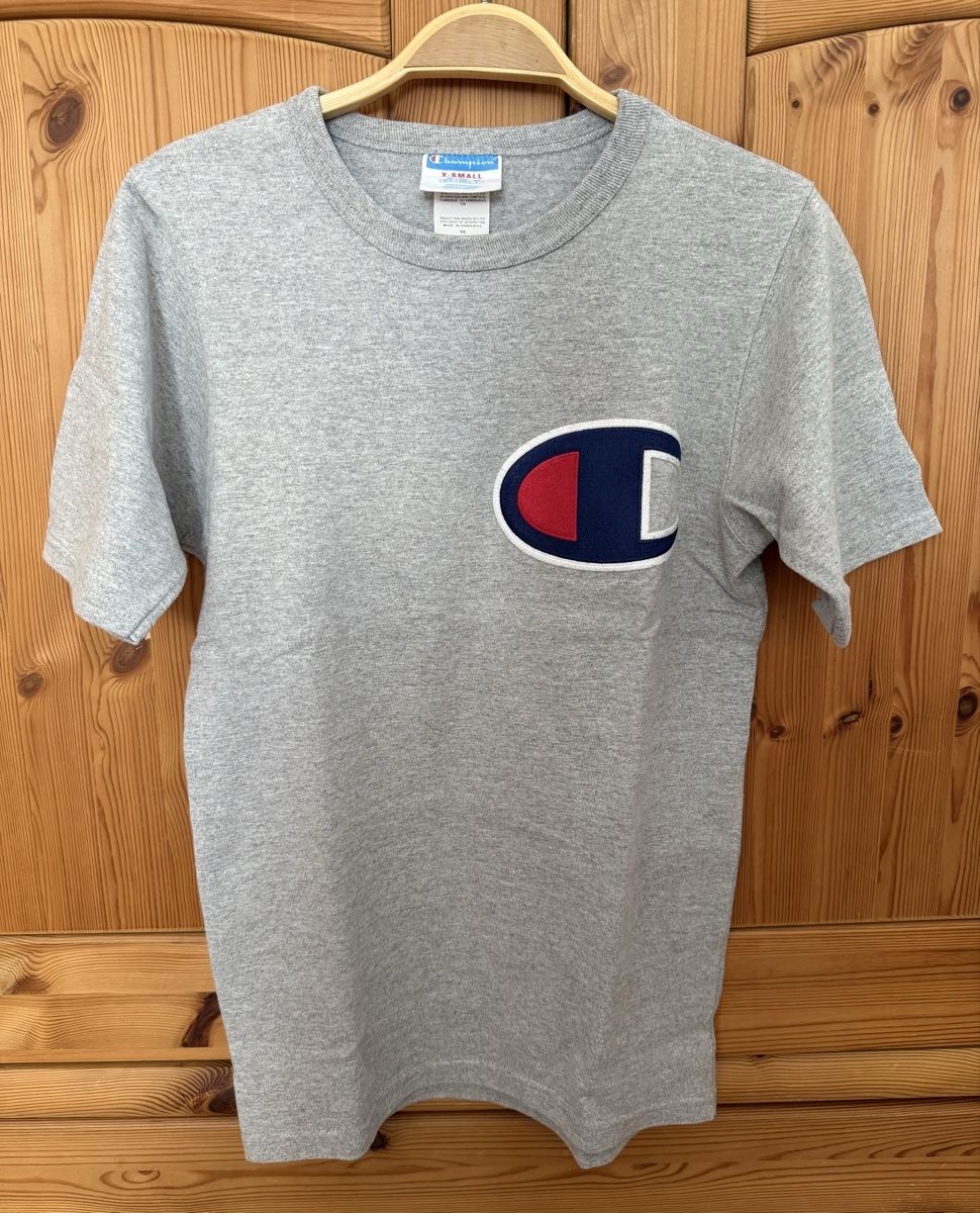 Champion T-shirt: Champion T- Shirt – Nuovo (secondo la descrizione) da Untersteckholz venduto da ger_92lp