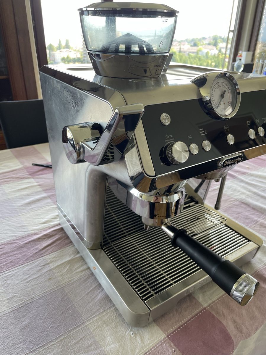 De'Longhi Macchine per caffè & Macchine per espresso: DeLonghi Espressomaschine gebraucht – Difettoso da GOLDACH venduto da seller01 4