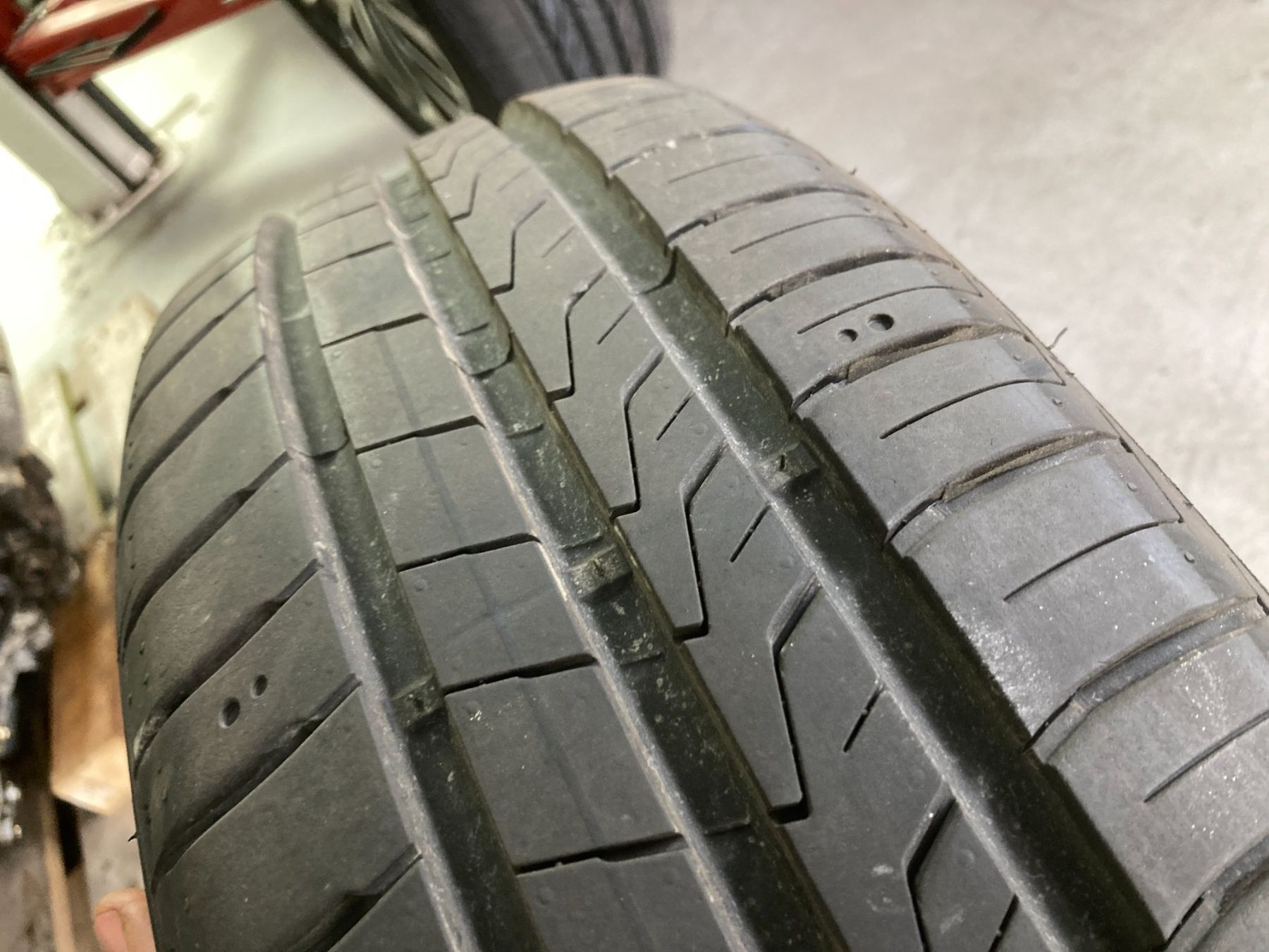 Hankook Pneumatici & Ruote complete: 185/65R15 Sommerpneu Hankook – Usato da Cham venduto da Cham6332 4