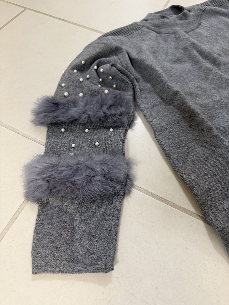 Vestiti: Graues Strickkleid mit KunstPelz und Perlen - Grösse S – Nuovo (secondo la descrizione) da Bassersdorf venduto da Sandy456 1