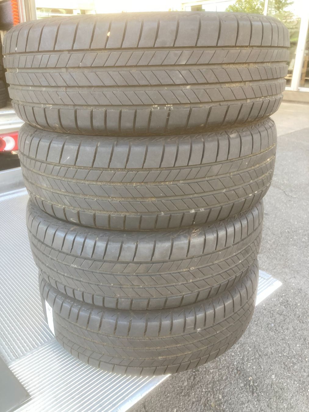 Bridgestone Pneumatici & Ruote complete: 205/60R16 Sommerpneu Bridgestone – Usato da Cham venduto da WB2223