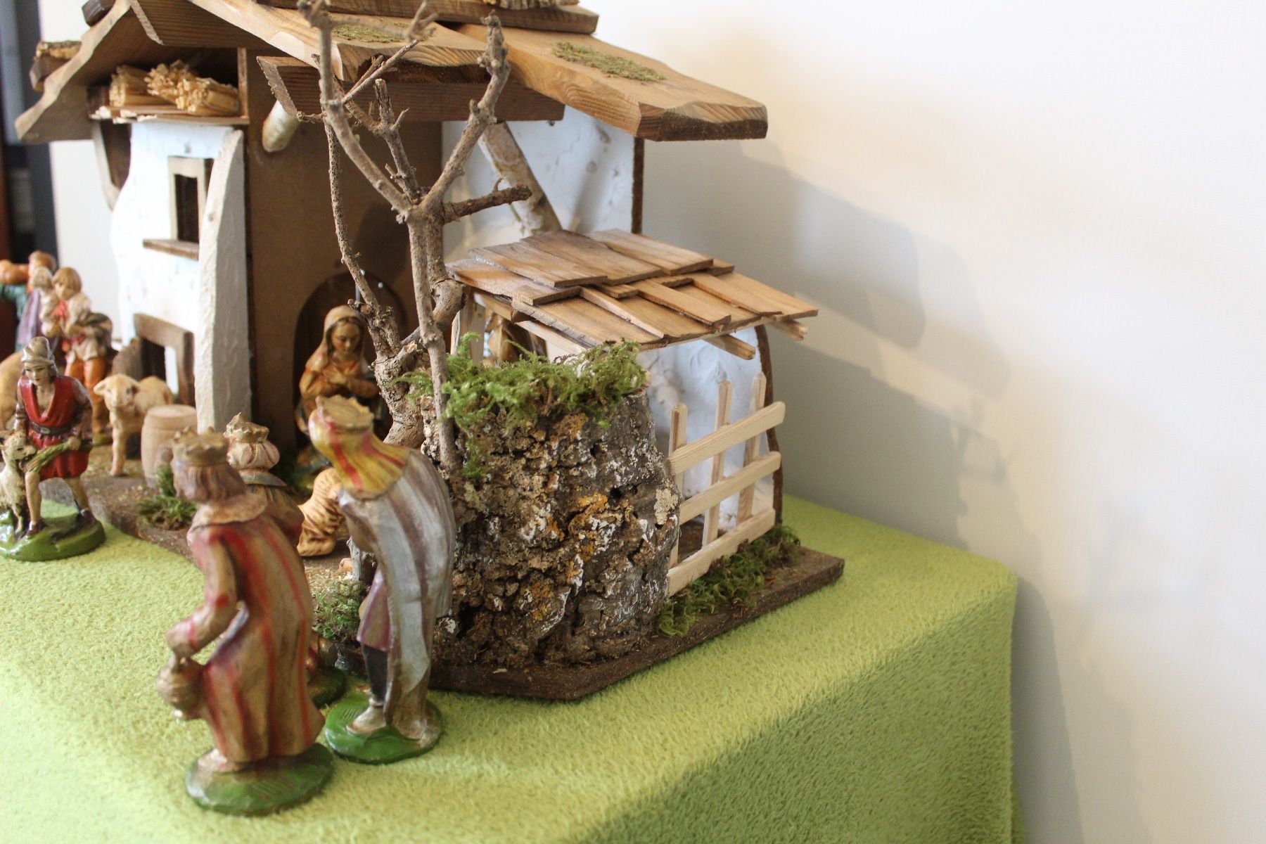 Tutte le decorazioni: Weihnachtskrippe – Usato da Sursee venduto da Santenberg 3