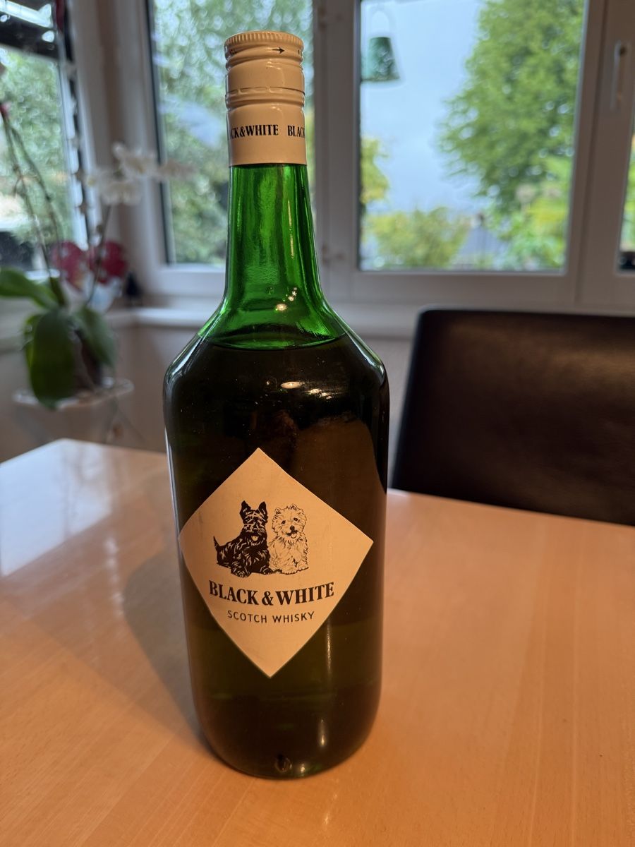 Spiritueux: Blach & White Whisky – Neuf (Voir description) à Illnau par mei_8cyp 1