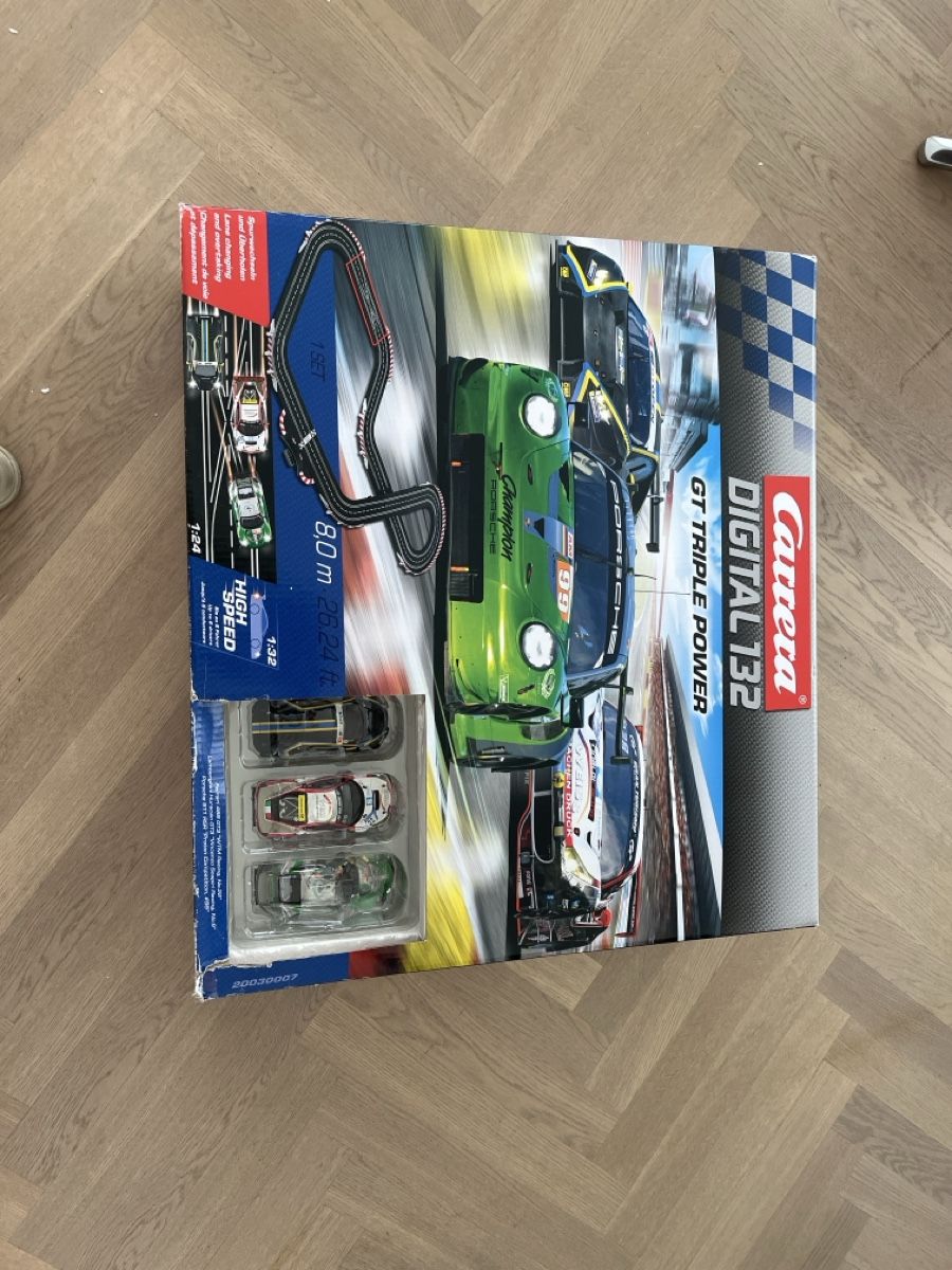 Carrera Modellini d'auto: Carrera Digital 132 - Starter Set – Usato da Unteraegeri venduto da wil_j9jx