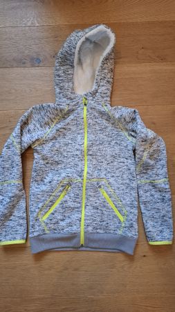 Kapuzenjacke von H&M Grösse 134/140