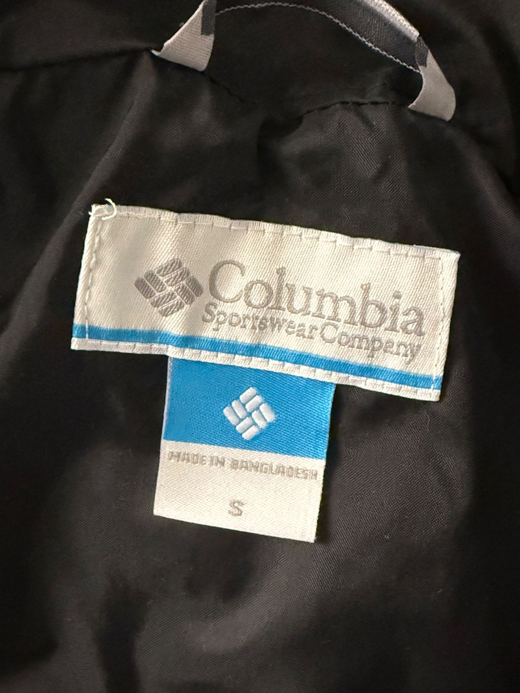 Columbia Mäntel: Columbia Puffect II Wintermantel – Gebraucht aus Ostermundigen von Fraser4 4