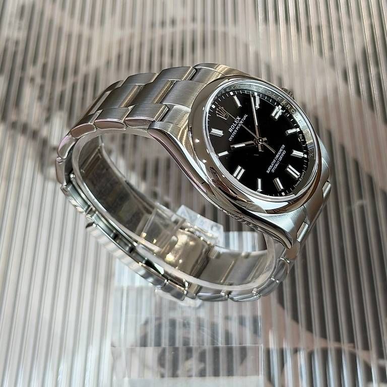 Orologi: Rolex Oyster Perpetual 36mm 126000 – Usato da Genève venduto da minty.watches 2