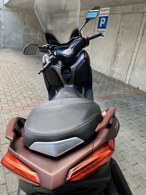Yamaha Scooter: Grossroller Yamaha Xmax300, Marsrot – Usato da Jegenstorf venduto da Csj 2