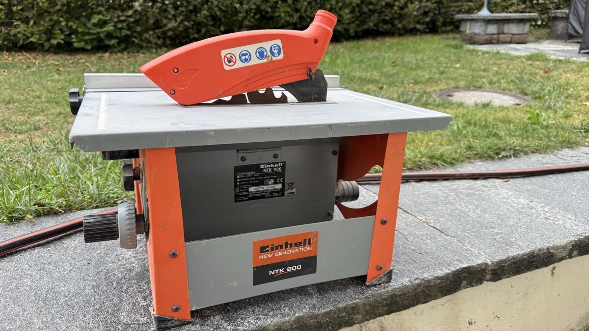 Einhell Scies: Einhell Tischkreissäge NTK 900 – D'occasion à Weesen par Hahniv