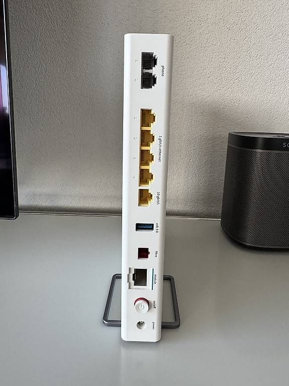 Modems & Routeurs: Swisscom Intenetbox 4 – D'occasion à Uitikon Waldegg par jacques24 1