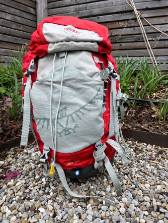 Osprey Jib 35: perfekter Outdoor-Rucksack für Kinder (10–14)