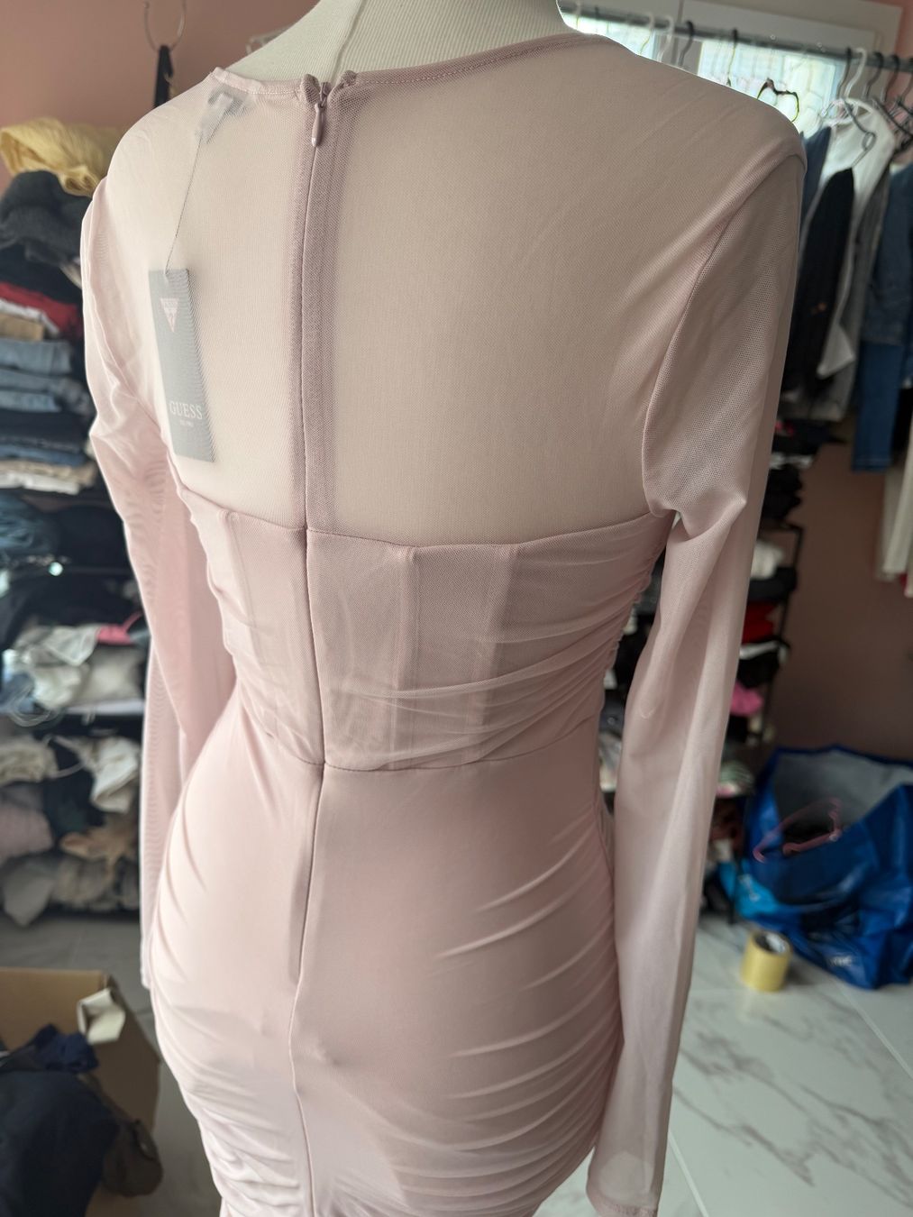Guess Vestiti: NEUES GUESS MIDIKLEID ROSA GRÖSSE M – Nuovo (secondo la descrizione) da Arch venduto da ellaisa84 3