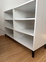 Meuble à étagères - 2 disponibles