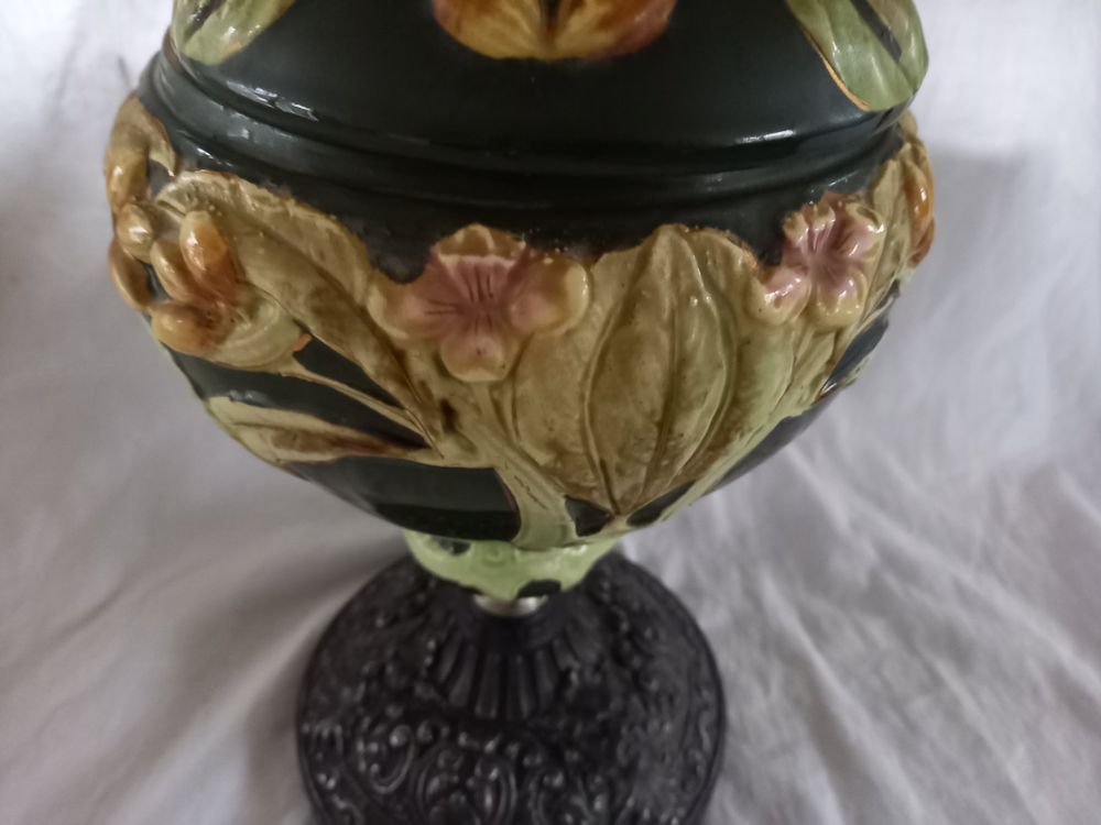Ancienne Lampe à Pétrole En Porcelaine - Motif Oiseaux - Décor Vintage