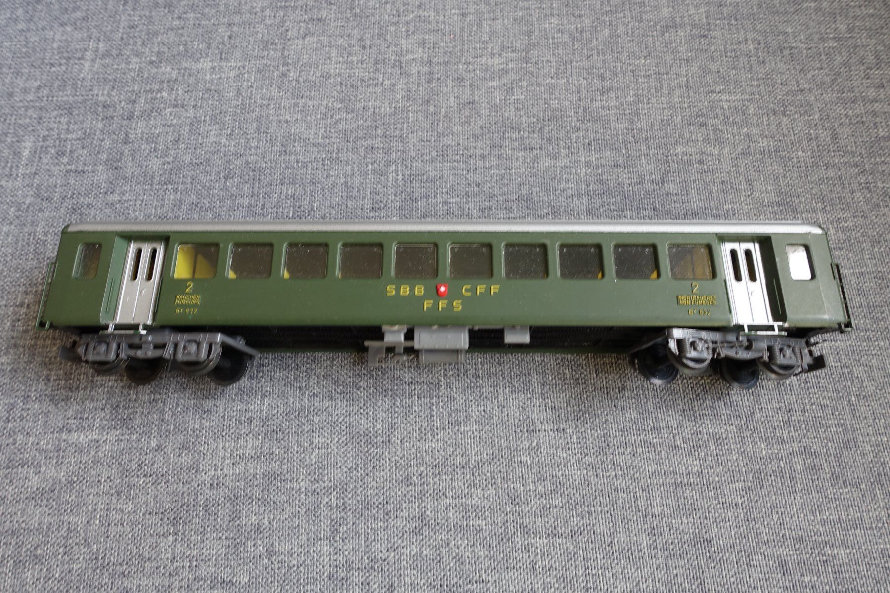 Kleinbahn Modelleisenbahnen: KLEINBAHN No. 381 SBB/CFF Einheitswagen 2. Klasse – Gebraucht aus Wallbach von Sarrows