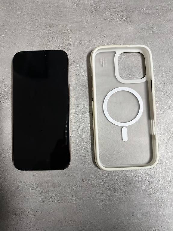 Telefoni cellulari / Smartphones: iPhone 16 pro Max 512 GB en garantie  – Usato da Evionnaz venduto da cata7 2