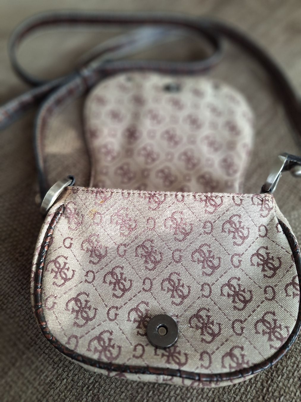 Guess Borse da donna: Guess Umhängetasche. NEU.. – Nuovo (secondo la descrizione) da Bassersdorf venduto da Makeje58 3