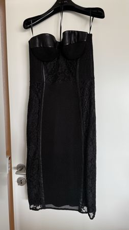 Elegantes Elisabetta Franchi Kleid, Grösse 44, neuwertig!