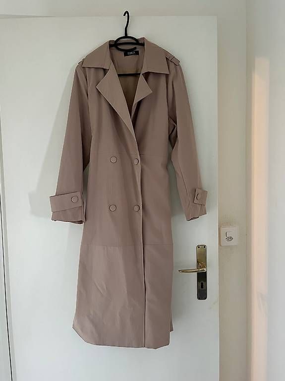 Mäntel: beiger Trenchcoat von basics by sita – Gebraucht aus Maur von tab_z9rh