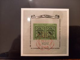 2 blocs oblitérés Genève 1943 et centenaire poste CH