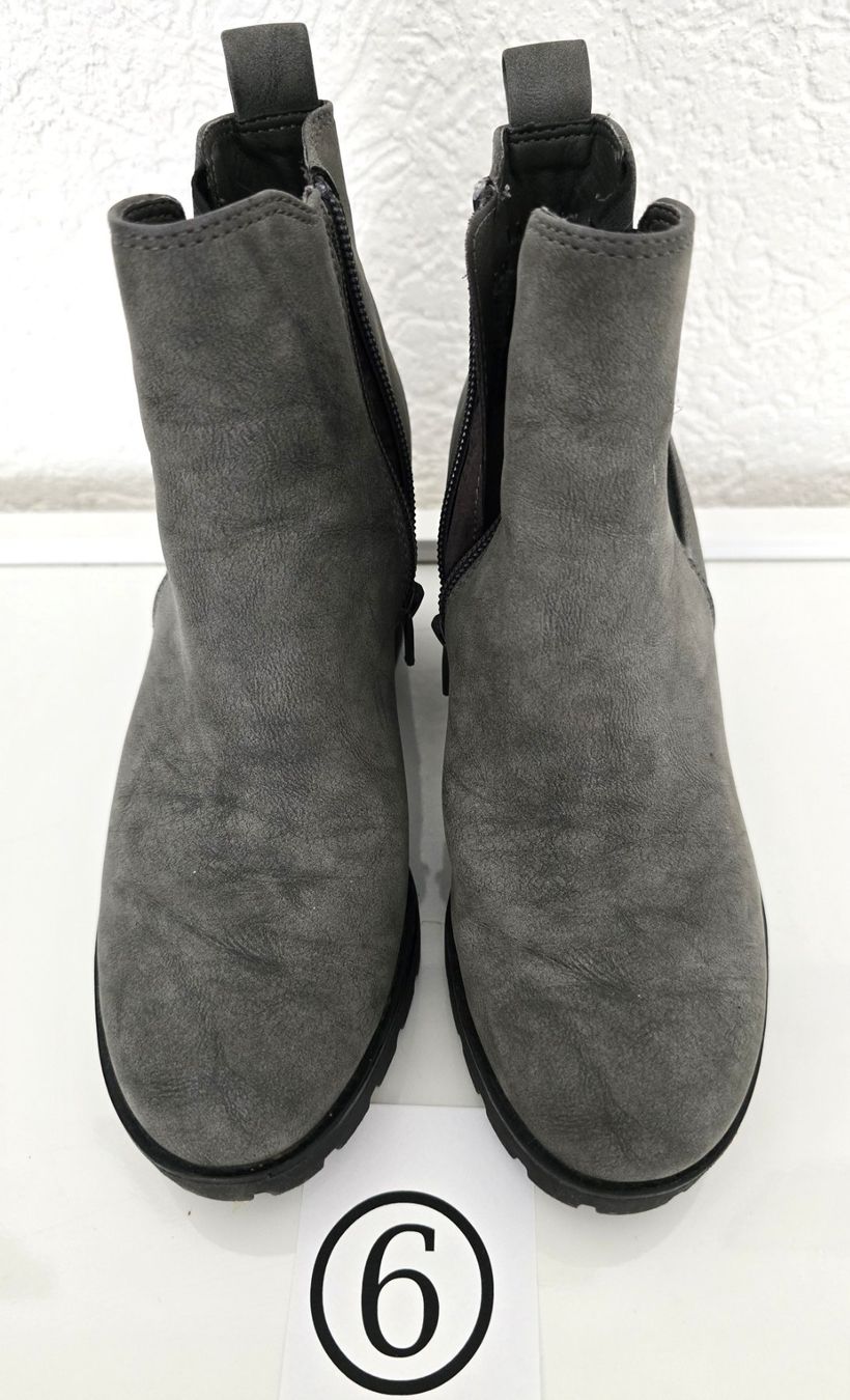 Graceland Damenschuhe: Bottines grises Graceland taille 35 – Neu (gemäss Beschreibung) aus La Chaux-de-Fonds von Cokecollection