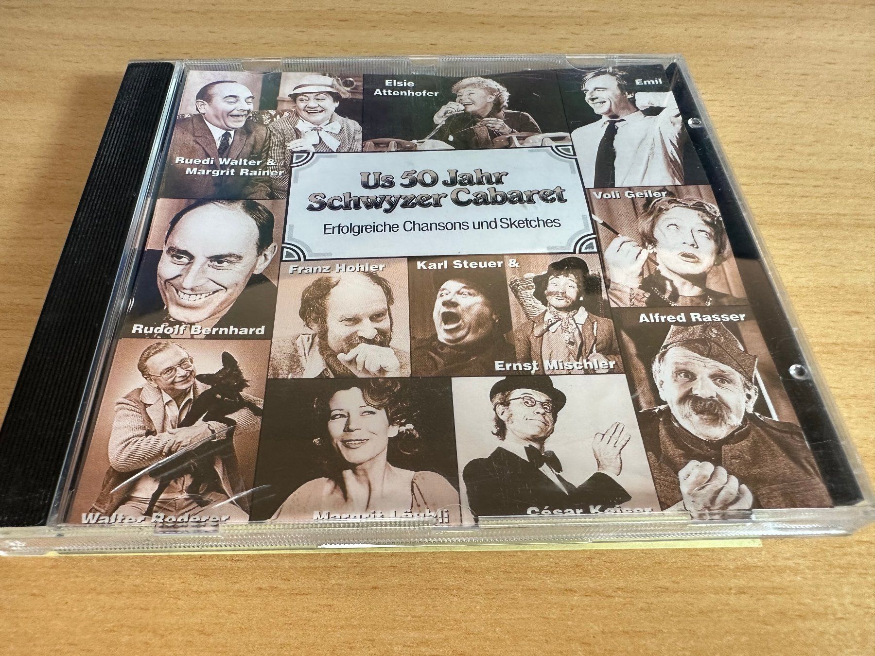 CD: Us 50 Jahr Schwyzer Cabaret – Usato da Rikon im Tösstal venduto da Alpenmutz