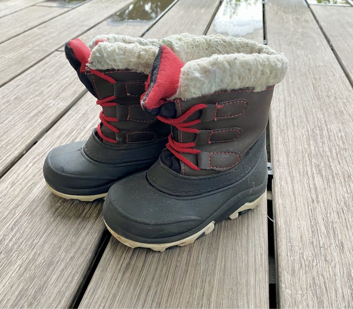 Scarpe per ragazzi: Winterstiefeli Gr. 22/23 – Usato da Urdorf venduto da Tjara65