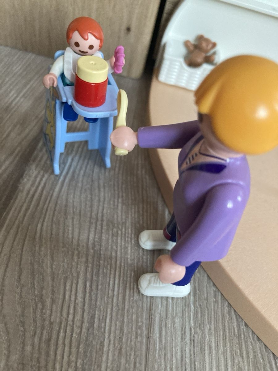 Playmobil Giocattoli: Playmobil Set: Babyzimmer – Usato da Tenniken venduto da Bombadil8 2