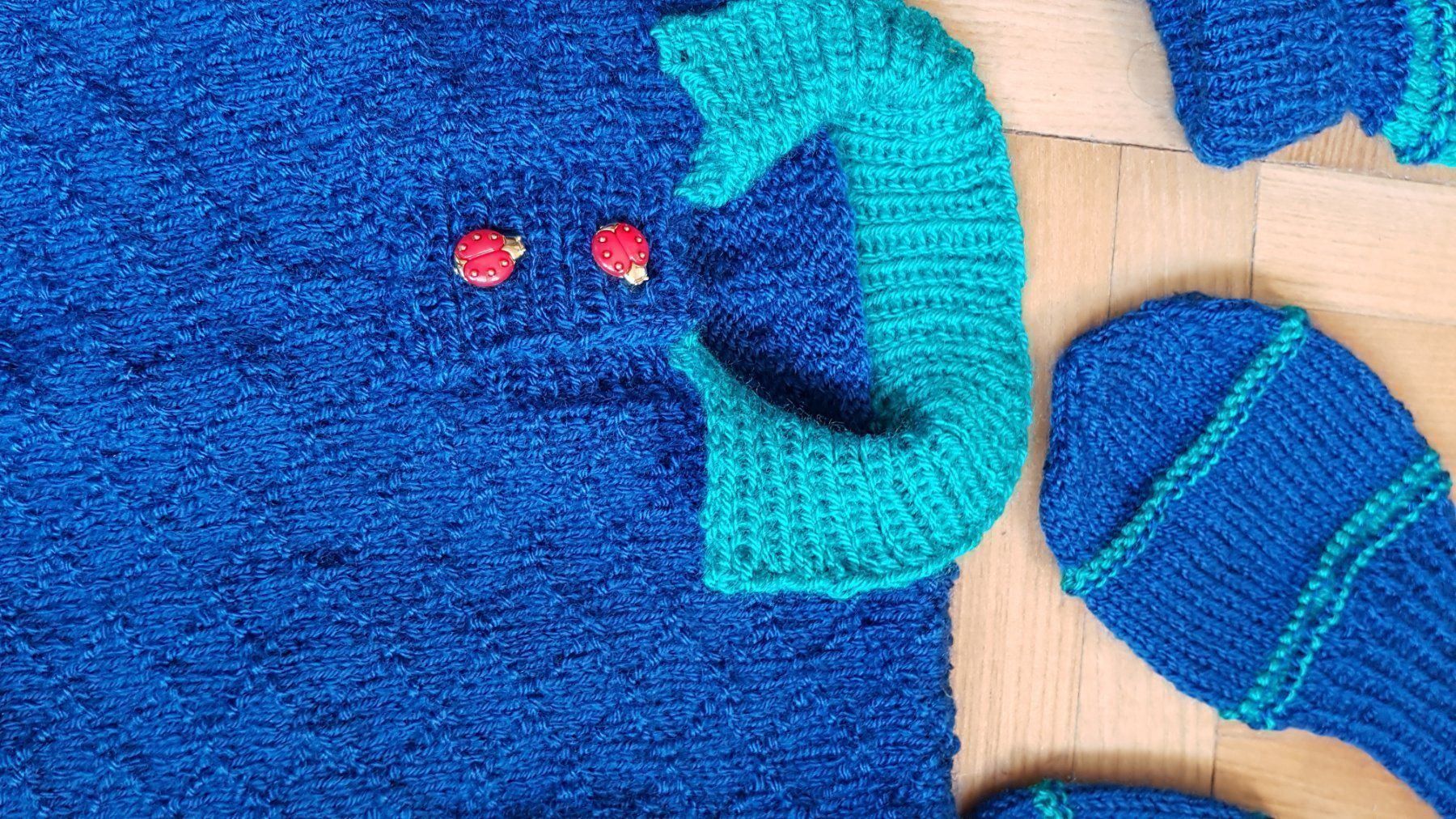 Riviste & Magazine: Strickmuster Kinderpullover, Mütze, Handschuhe  GRATIS – Usato da Spiegel b. Bern venduto da Gudi8 2