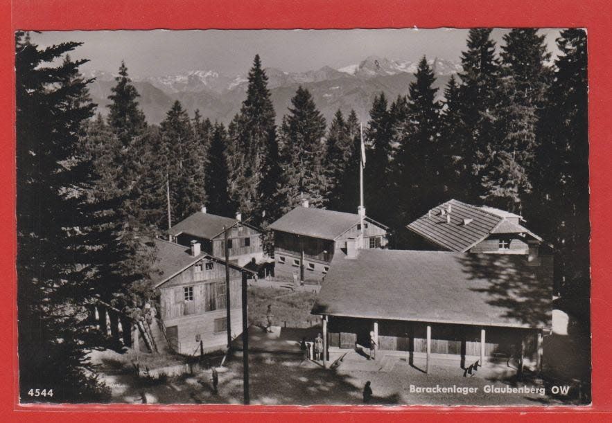 Cartoline postali: Glaubenberg OW -Barackenlager- alte Ansichtskarte – Usato da Vitznau venduto da Ropaku