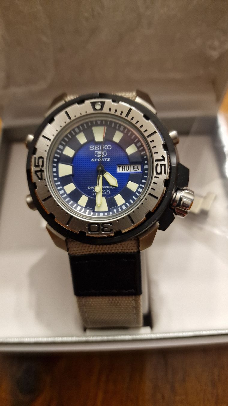 Seiko Orologi: Seiko "Frankenmonster"  SKZ245 – Nuovo (secondo la descrizione) da Urtenen-Schönbühl venduto da Saints67
