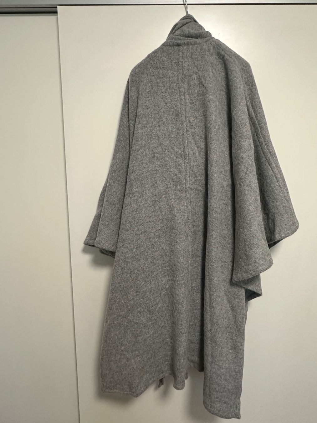 Zara Cappotti: Zara Graue Mantel-Poncho Gr M – Usato da Basel venduto da iulia_haul 3